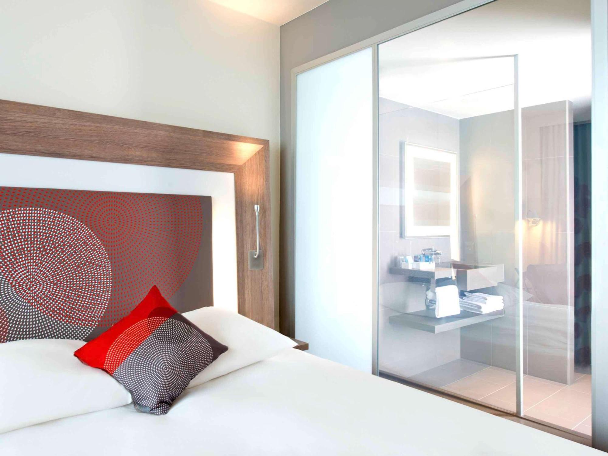 Novotel London Waterloo Exterior photo